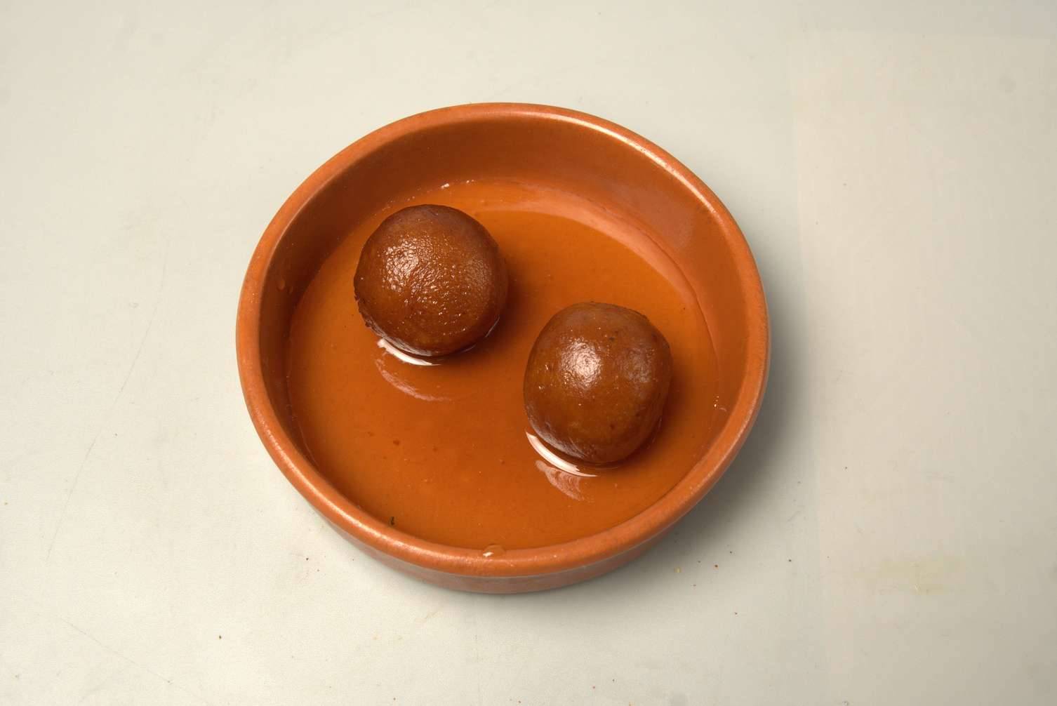 Gulab Jamun (2 Pcs)