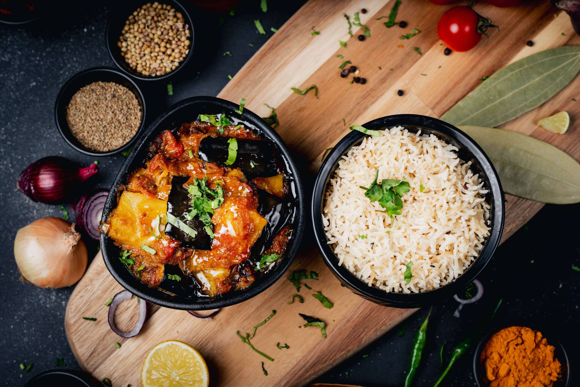 Aalu baingan (Eggplant)