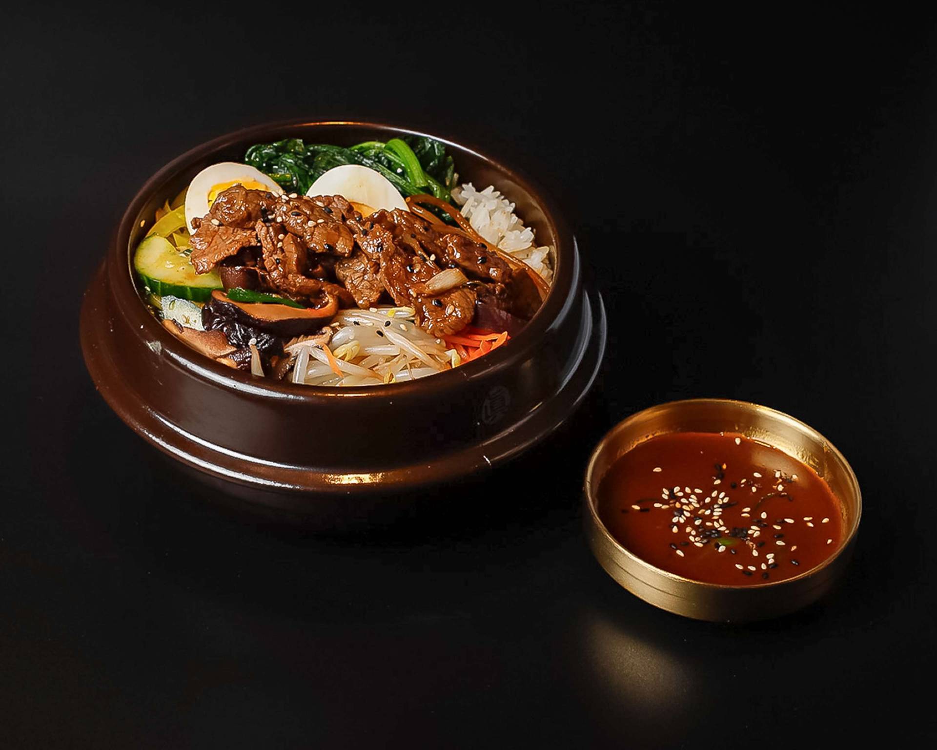 BIBIMBAP KOREAN RICE BOWL RINDFLEISCH