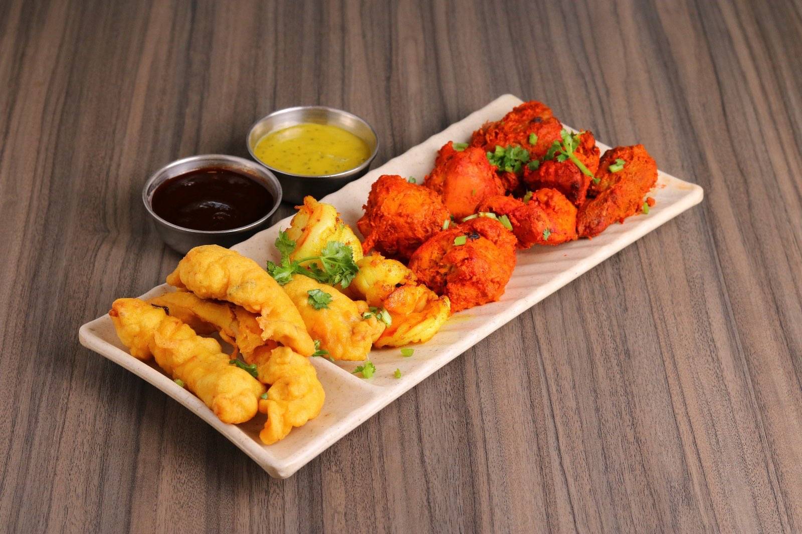 混合提卡大虾提卡 + 鸡肉帕可拉