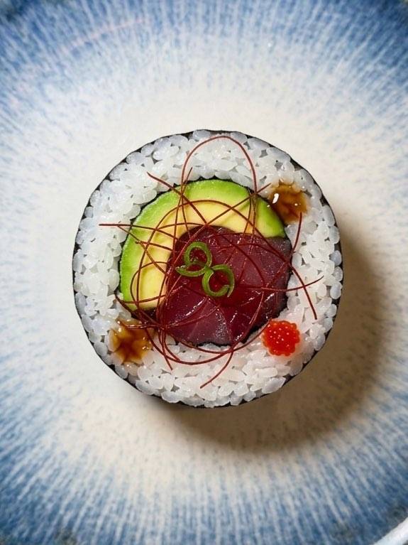 PUSH - UP SPICY TUNA ROLL