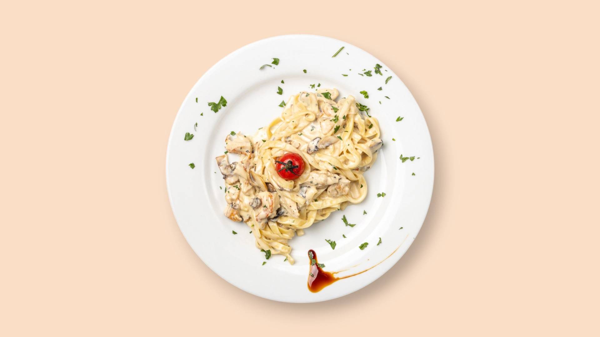 TAGLIATELLE AL POLLO