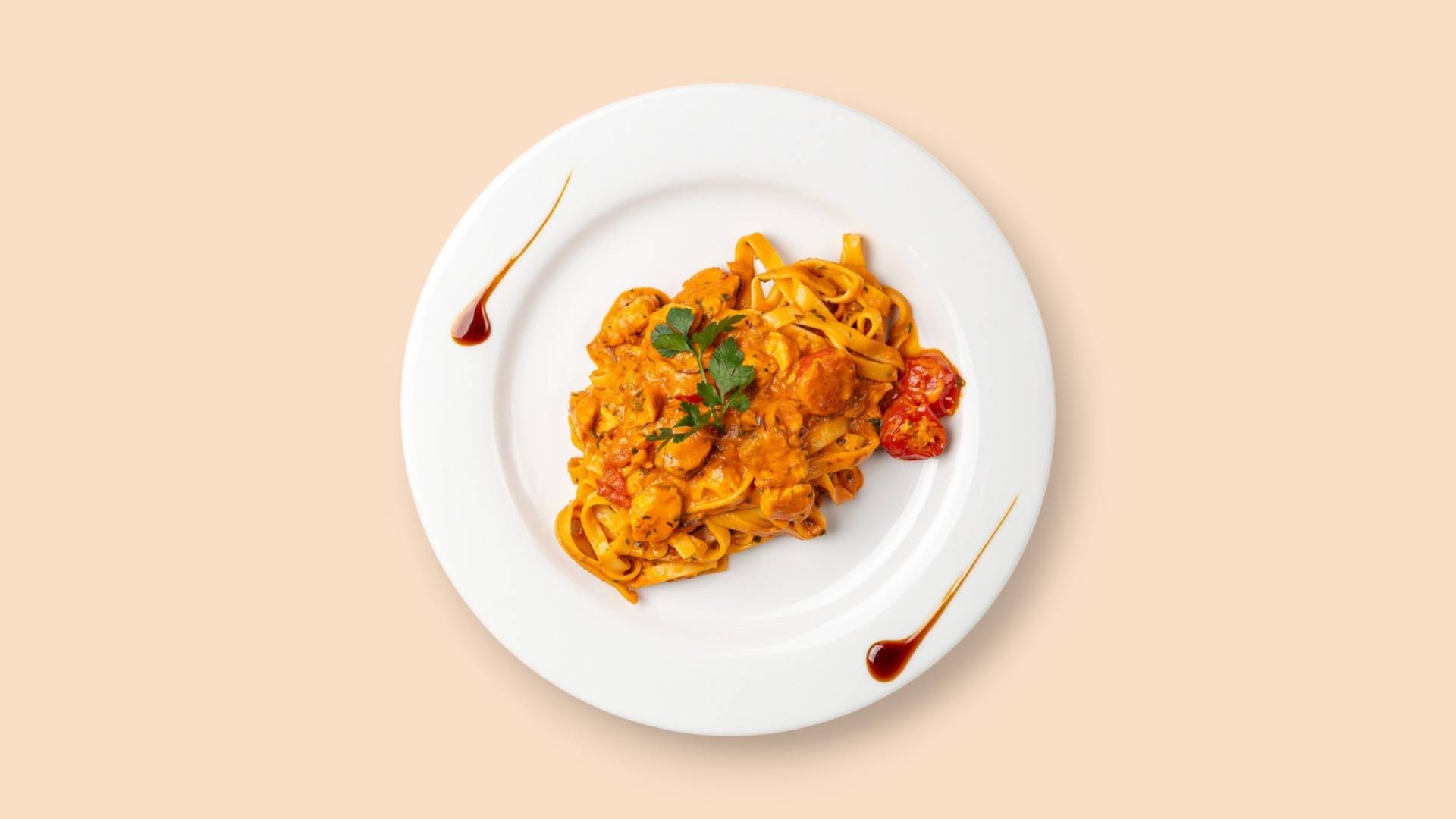 TAGLIATELLE AL SALMONE