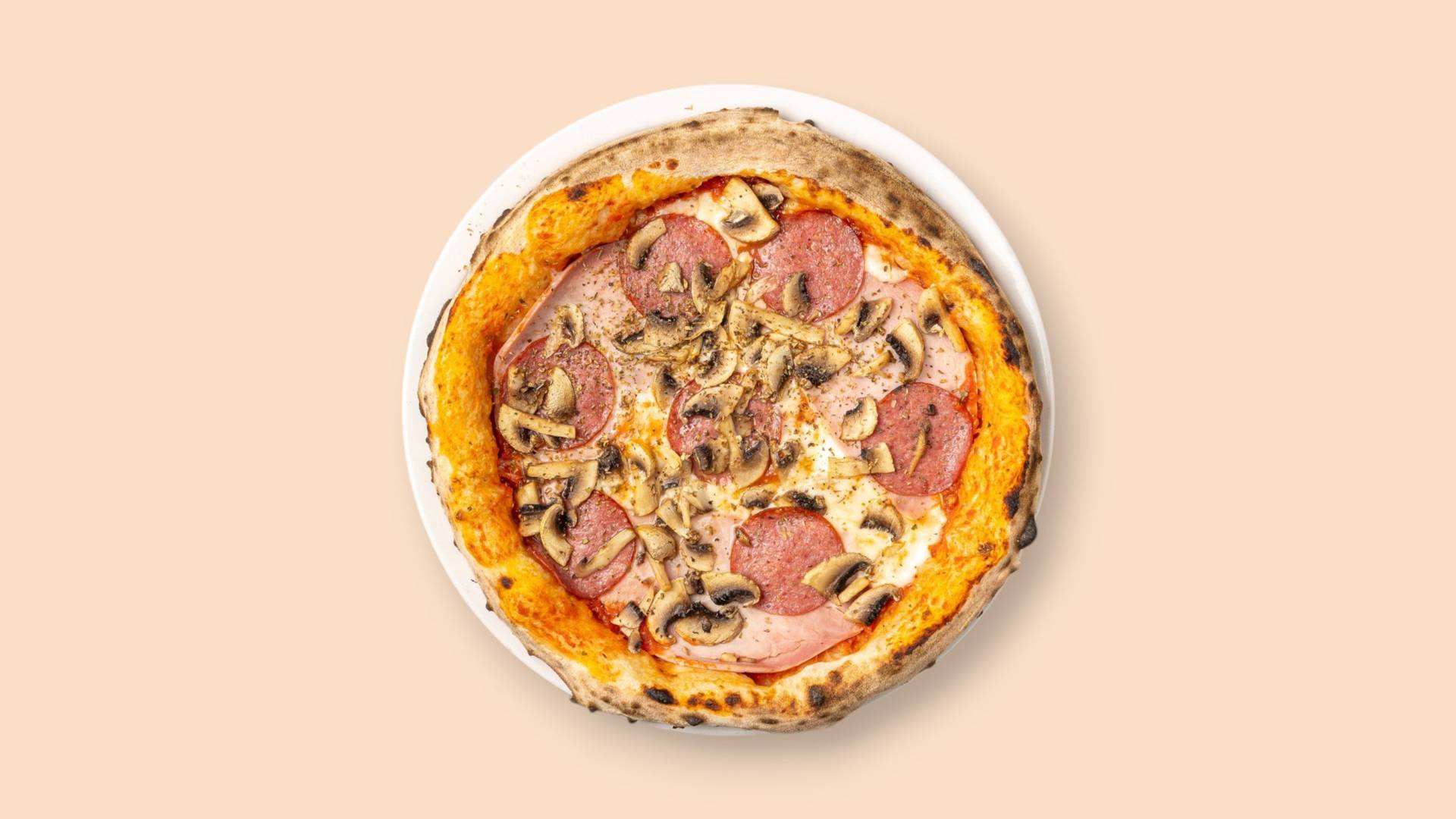 PIZZA SALAME, PROSCIUTTO E FUNGHI 30cm