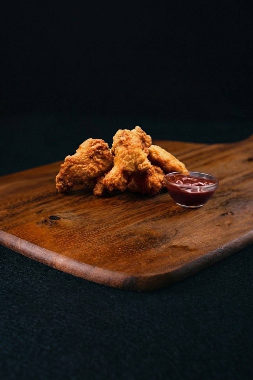6 Chicken Wings