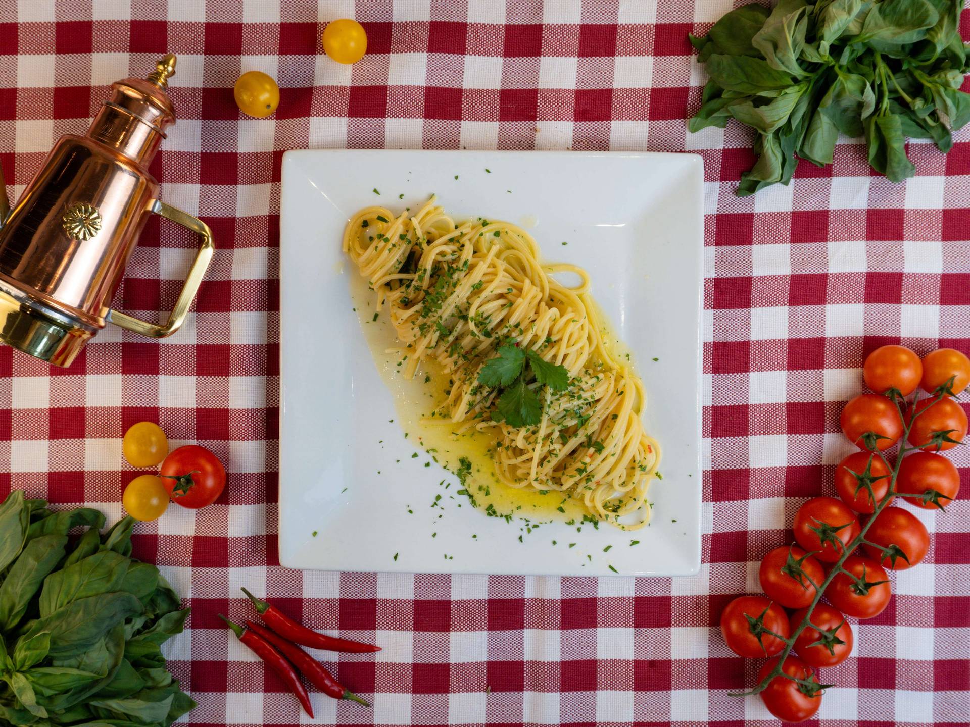 SPAGHETTI AGLIO E OLIO