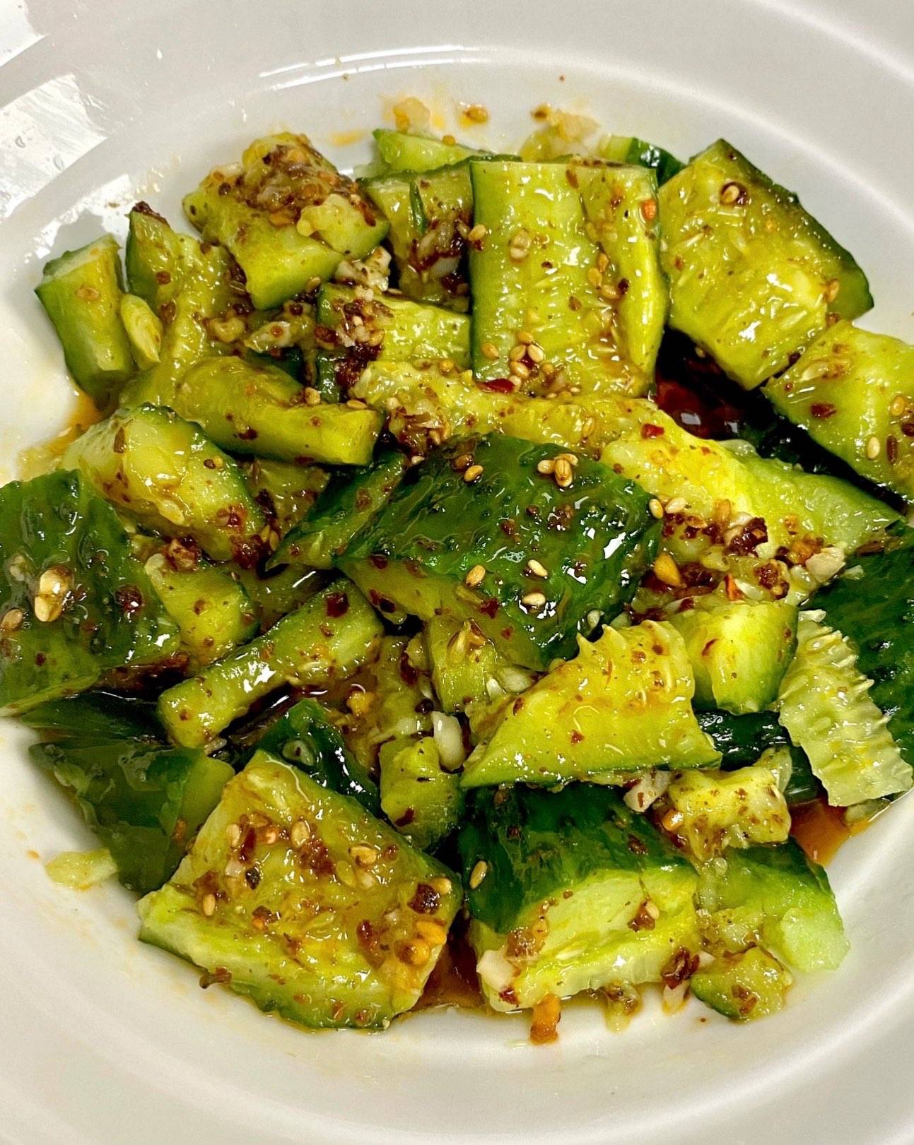 蒜泥黄瓜 Gurkensalat mit gehacktem Knoblauch