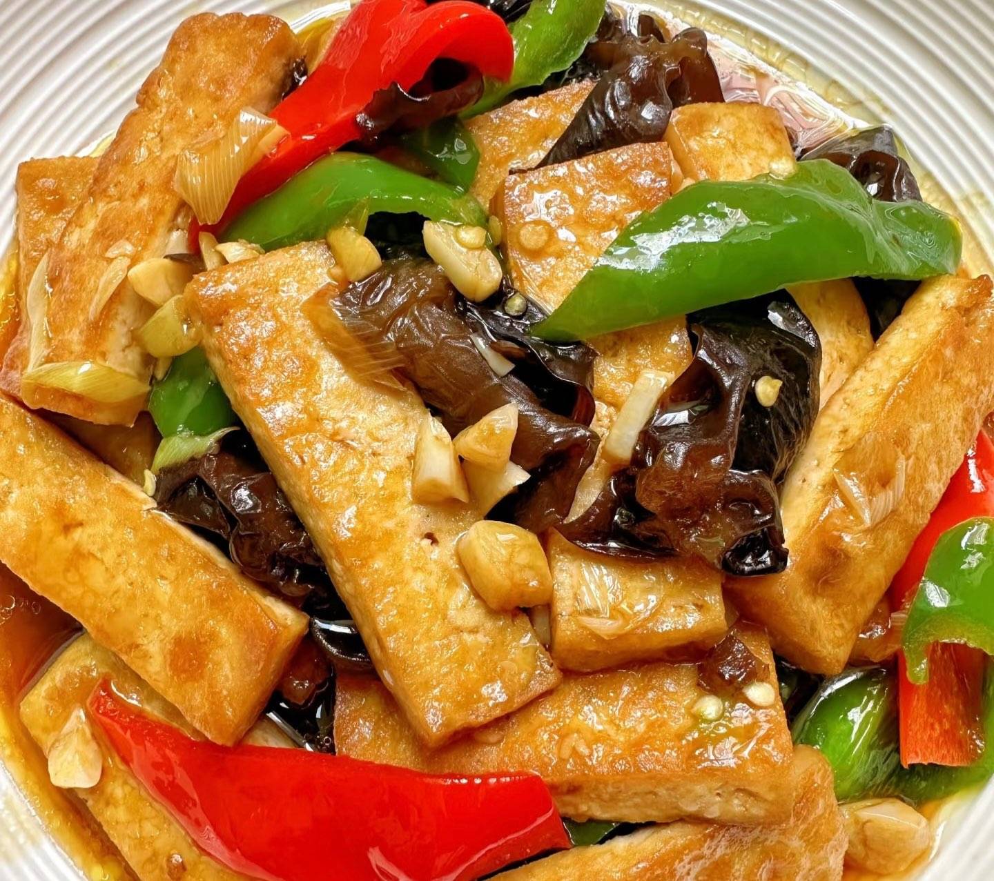 家常豆腐Gebratener Tofu nach Hausmannsart mit Doubanjiang-Bohnenpaste🌶️