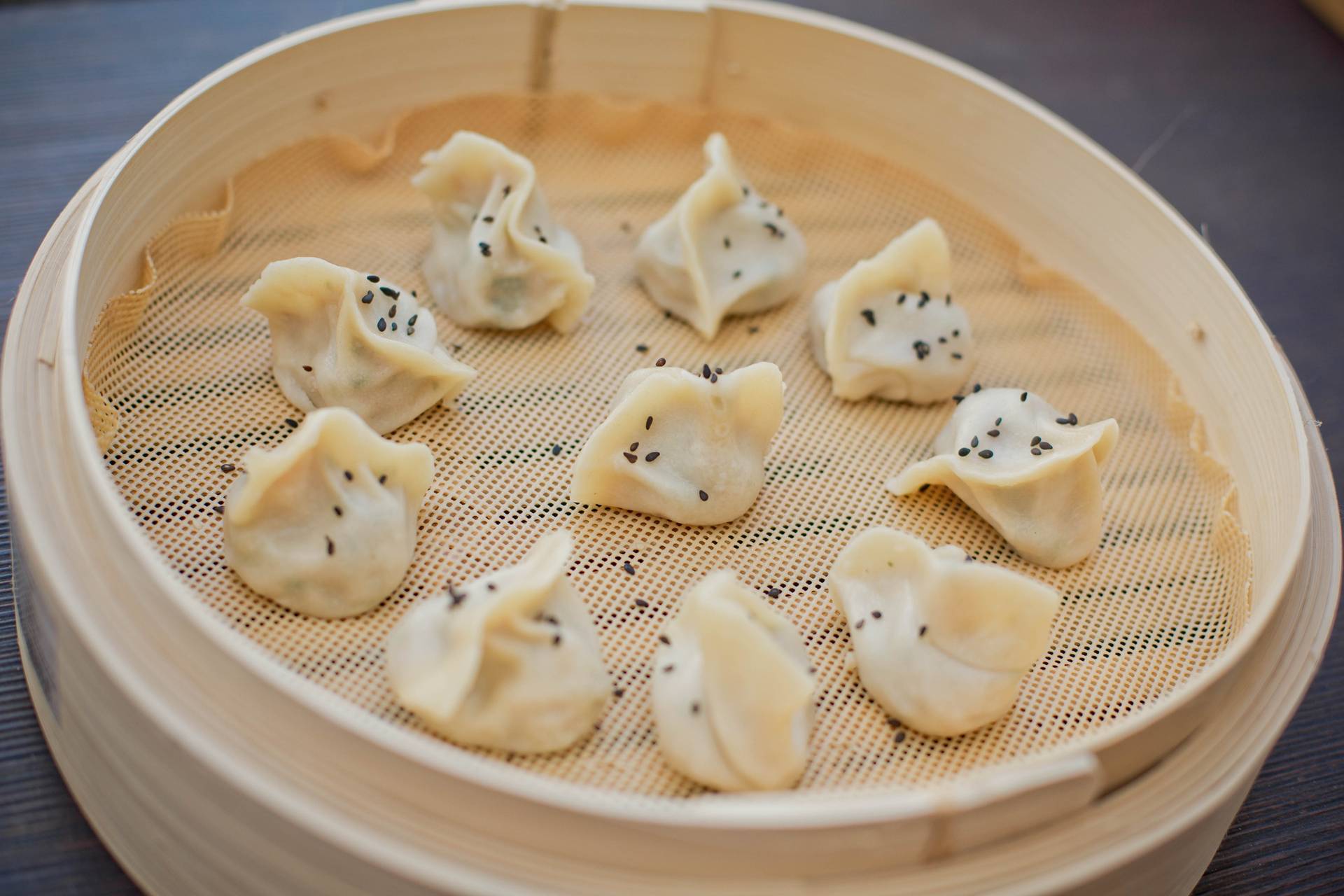 虾肉馅饺子 Garnelen jiaozi 8 Stück