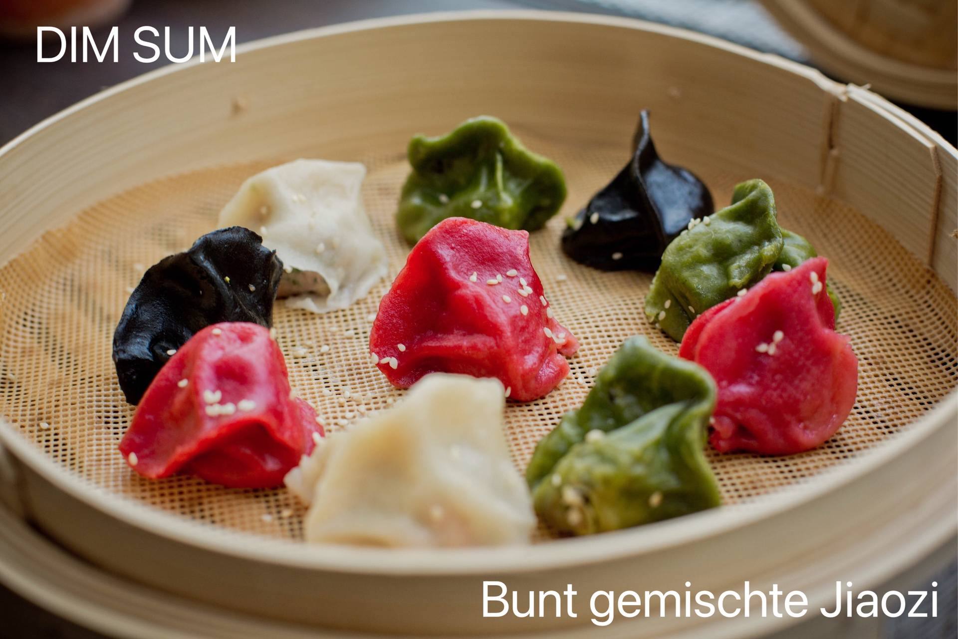 五彩饺子Bunt gemischt jiaozi 8 Stück