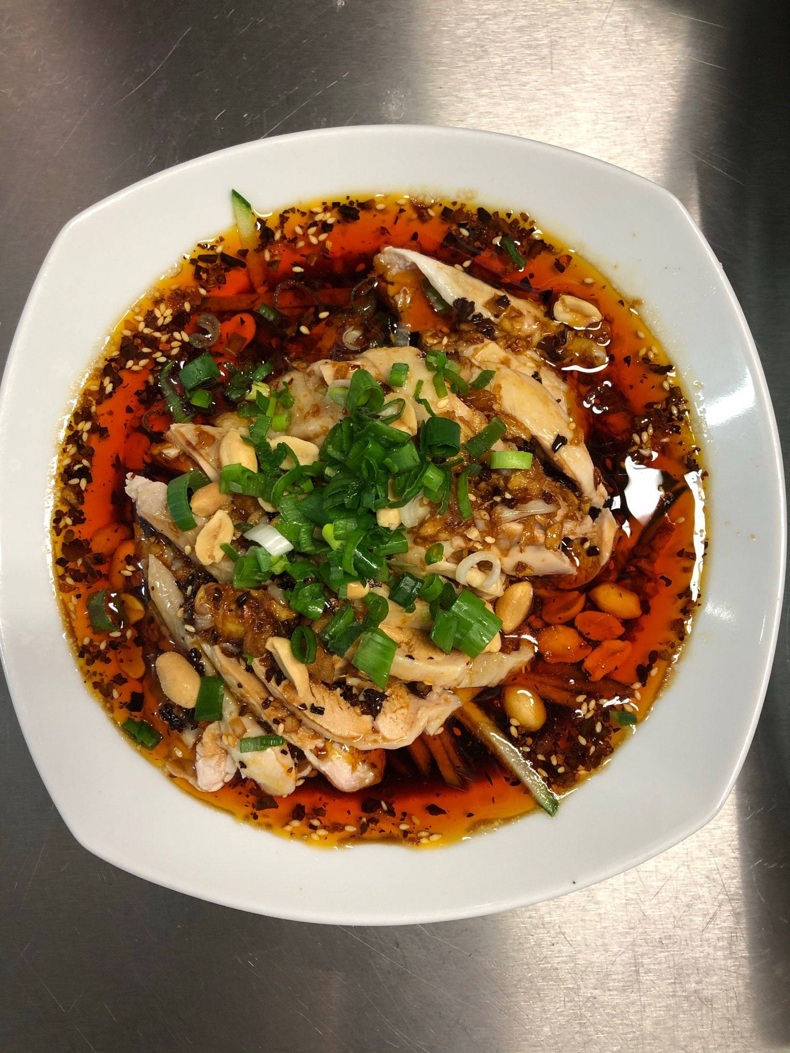 口水鸡 🌶️🌶️Hühnerschenkel mit Knochen in Chillisauce