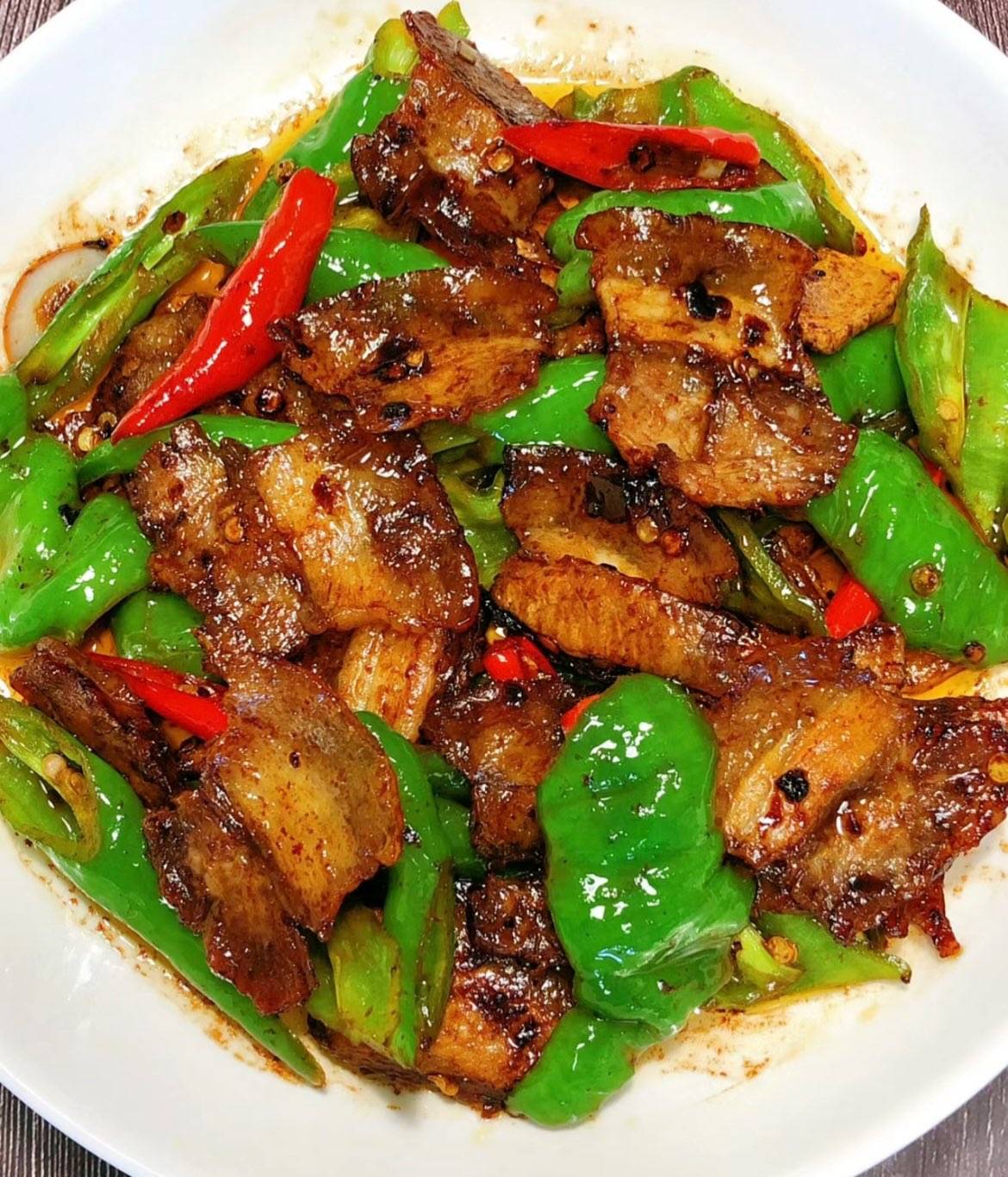 小炒肉Schweinebauch in Dünnen Scheiben gebraten