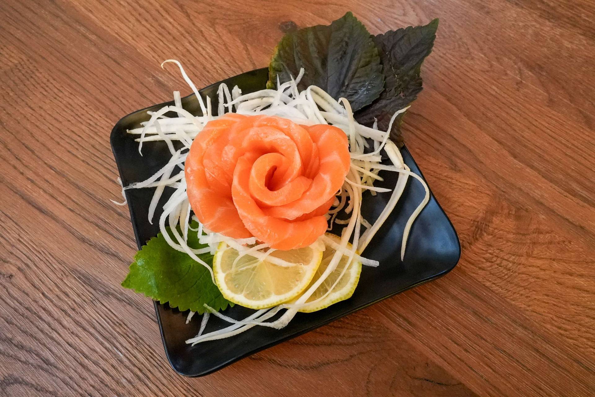 kleine Lachs-Sashimi