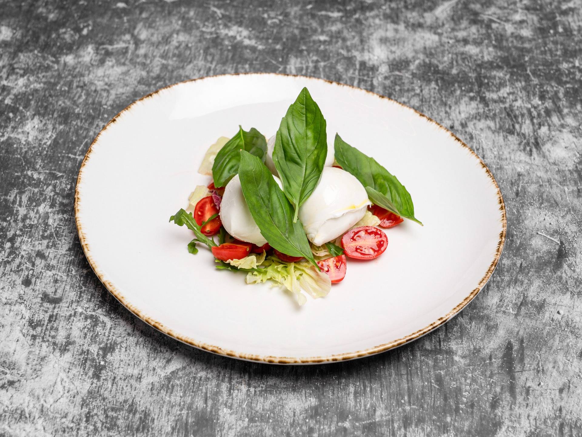 Caprese mit Büffelmozzarella