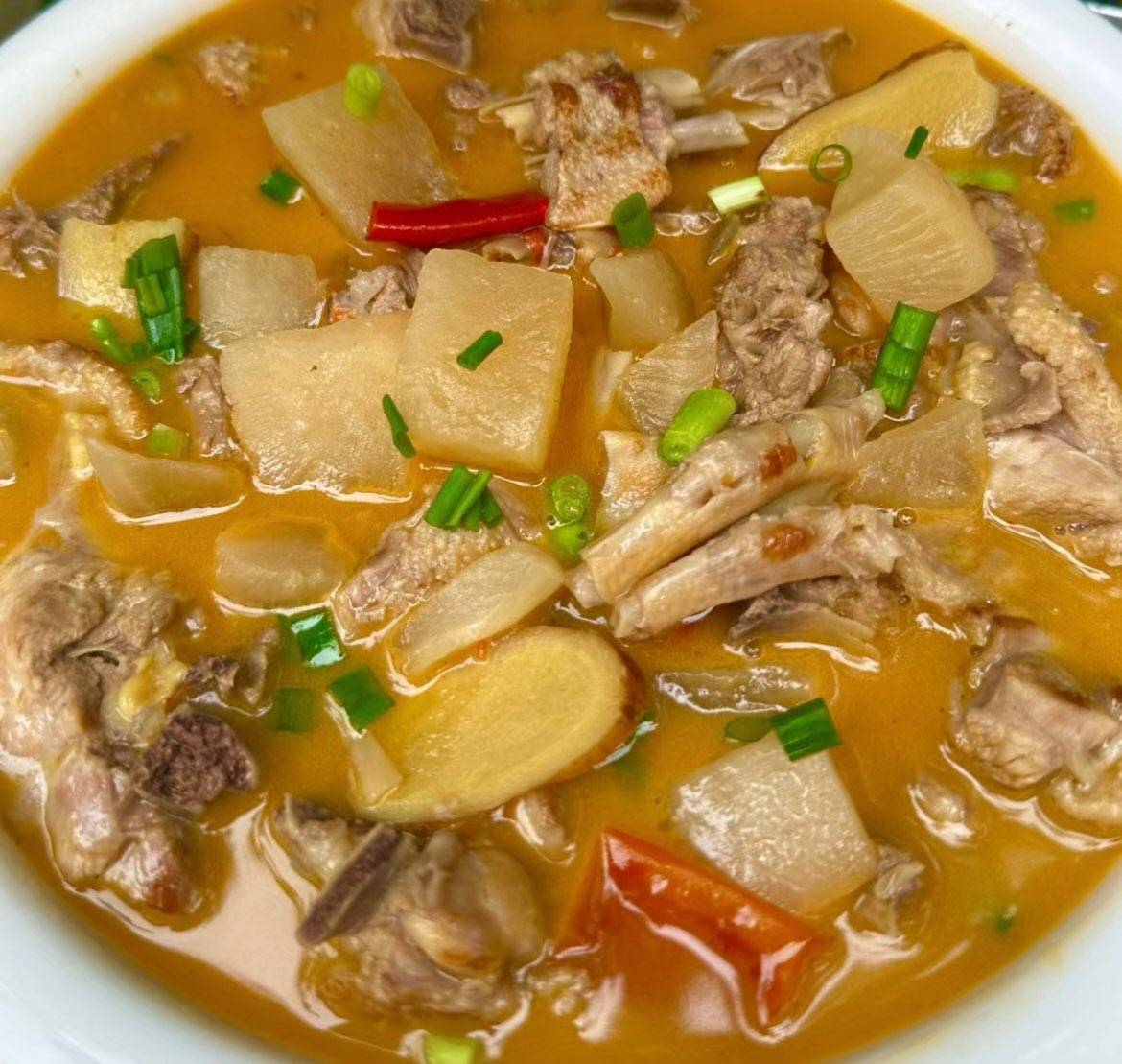 酸萝卜老鸭汤 ENTE KRAEUTERSEITLING SUPPE