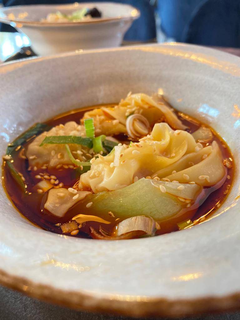 红油蒜泥抄手 Wantan in Knoblauch und Chiliöl Dressing