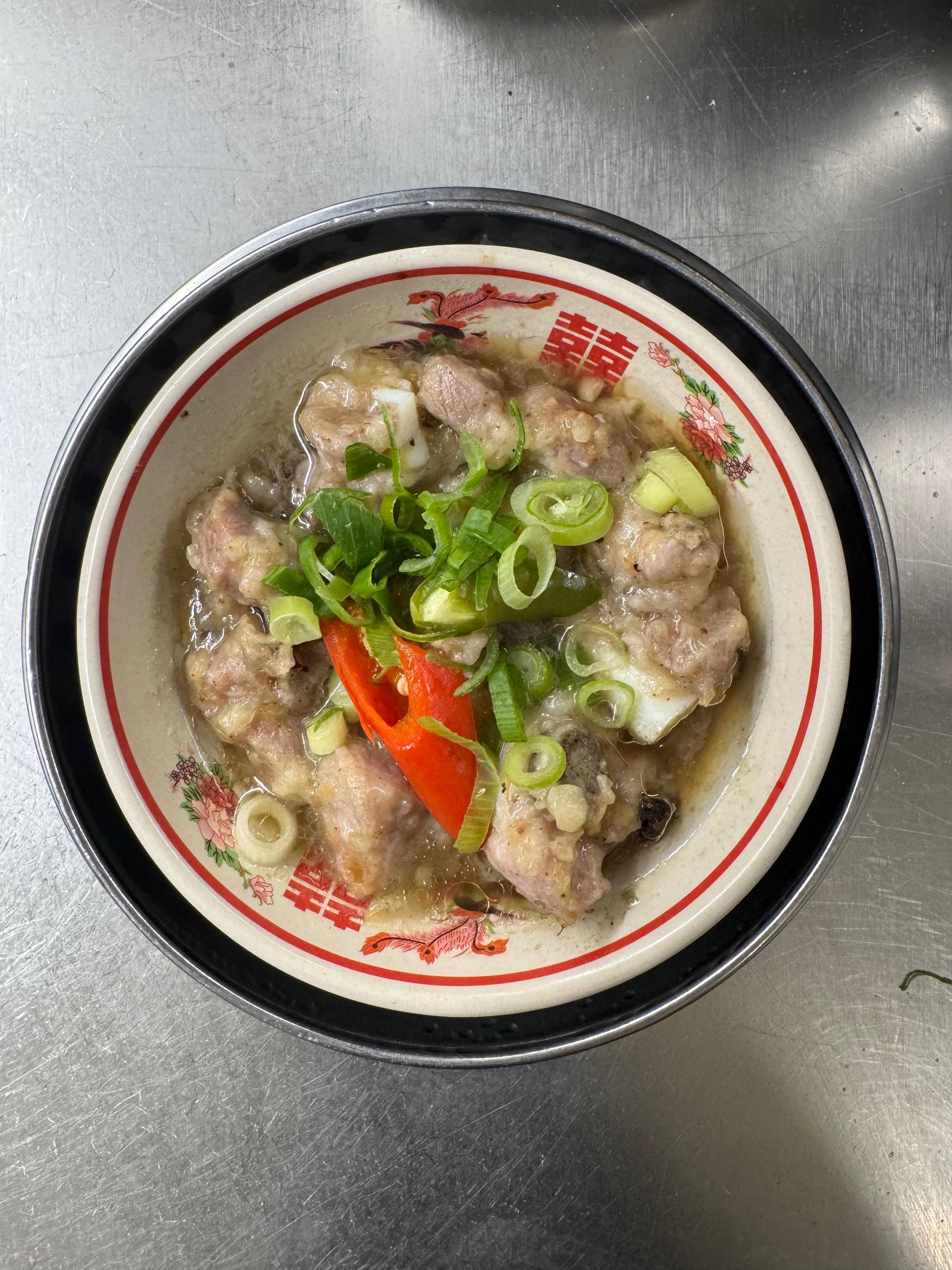 川香蒸排骨Gedämpfte Schweinerippchen nach Sichuan-Art