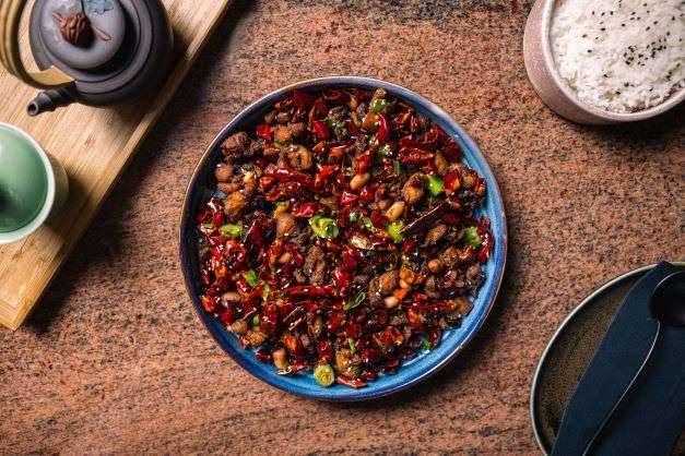 重庆江湖辣子鸡Knuspriges Hühnerfleisch